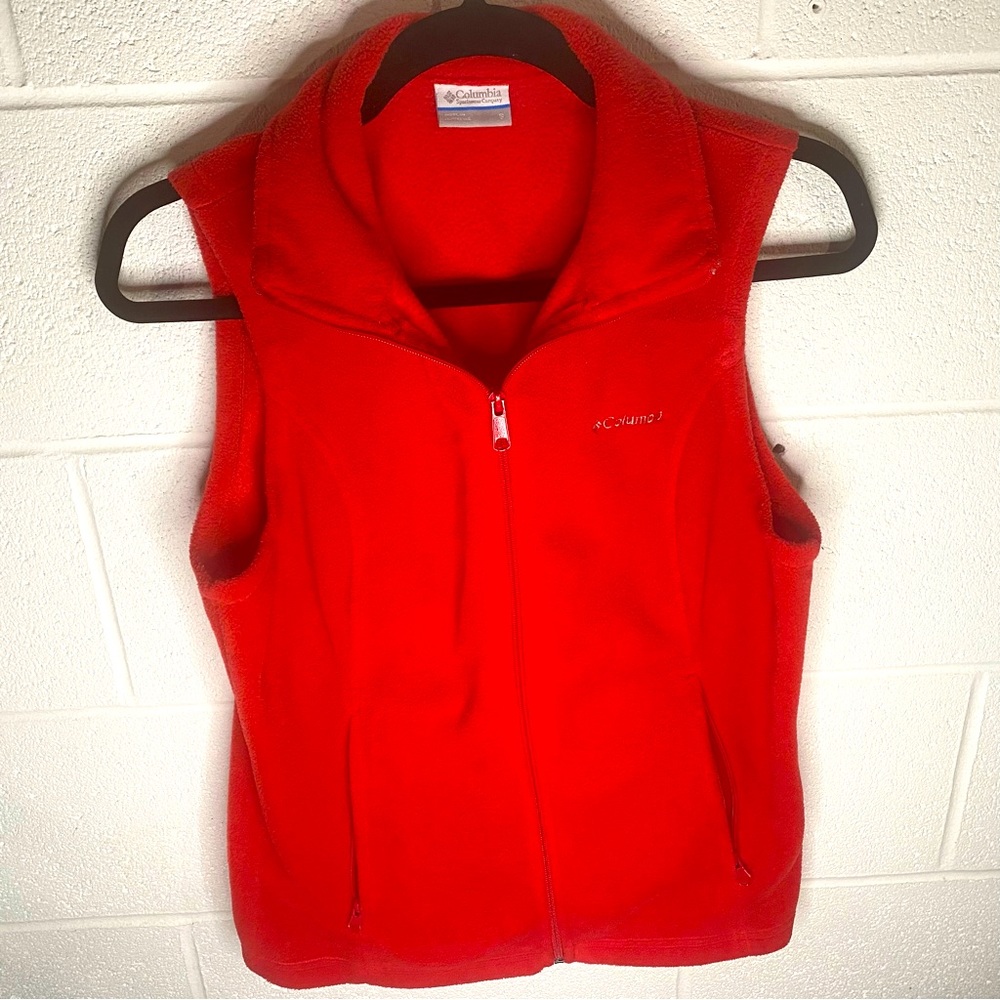 ⚫️ Columbia red size Small woman’s vest